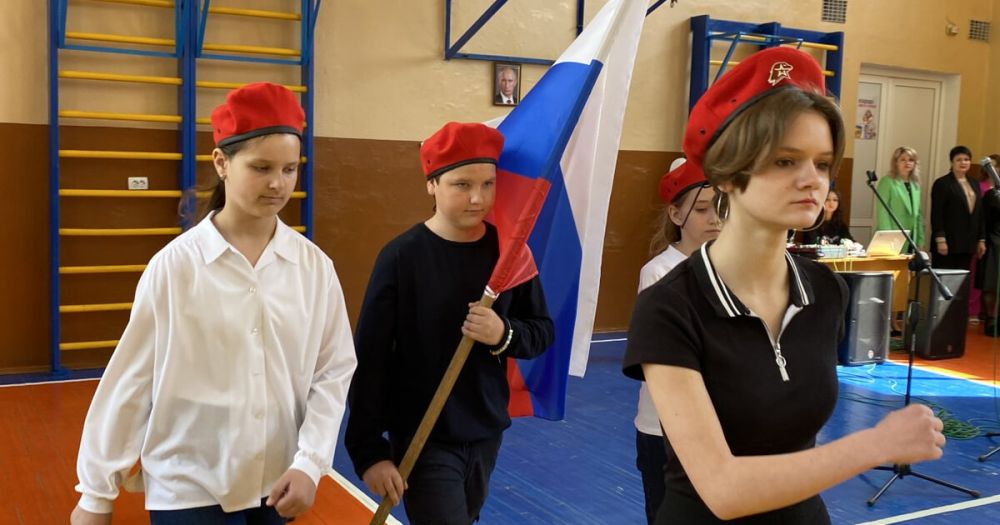 Ученики Скадовской школы пополнили ряды движения «Юнармия»