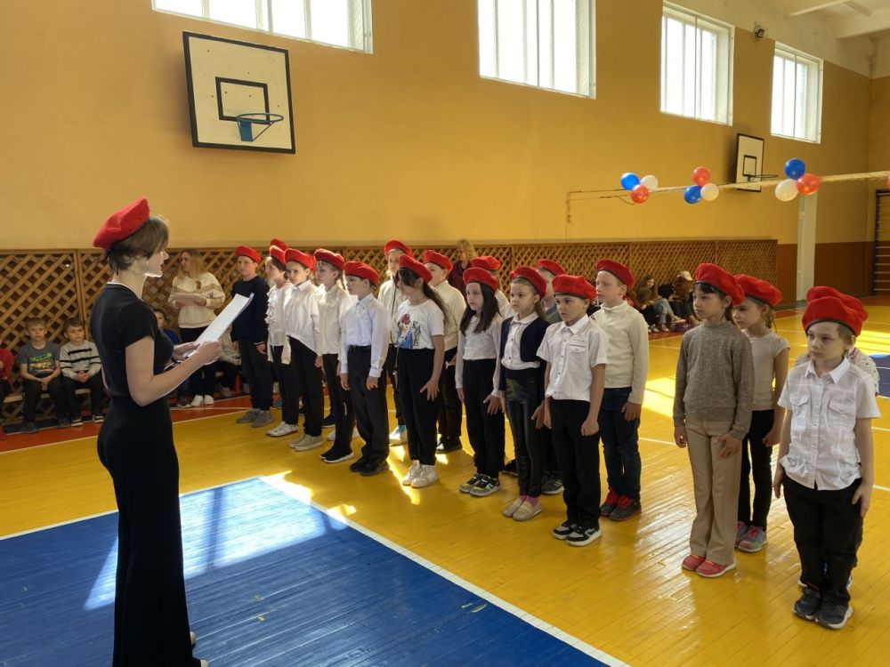 Школьники из Скадовска вступили в ряды «Юнармии»