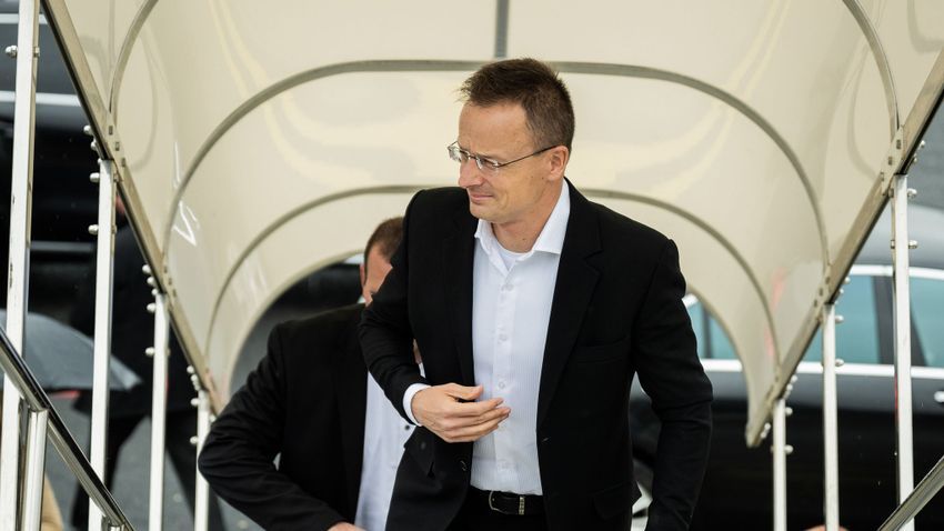 ����� ����� ������� �� �������� ������������������ ������� � �������