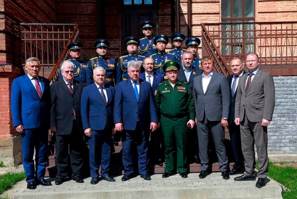 ���������� �����: ����������� ������ ���. � ������ ������ � � ������� �������� �� ������� � ������������ � ����������� ���� � ��������� ���������� ������� ������� �������� ������