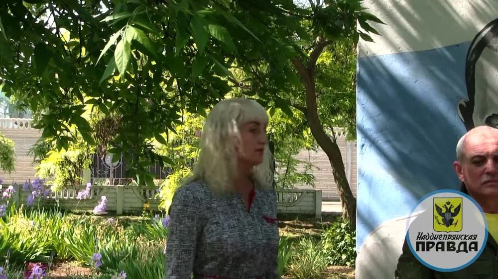 23 мая в городе Геническе Херсонской области состоялось торжественное открытие мурала, посвященного Максиму Фомину, более известному в России как Владлен Татарский