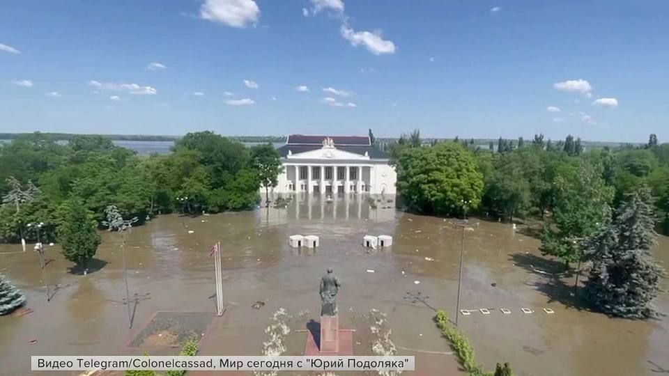 В Новой Каховке уровень воды поднялся до отметки в десять метров