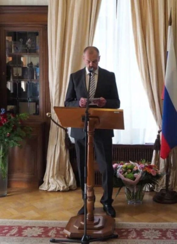 8 ���� � ���������� ������ � ����� ��������� ������������ ����� �� ������ ��� ������