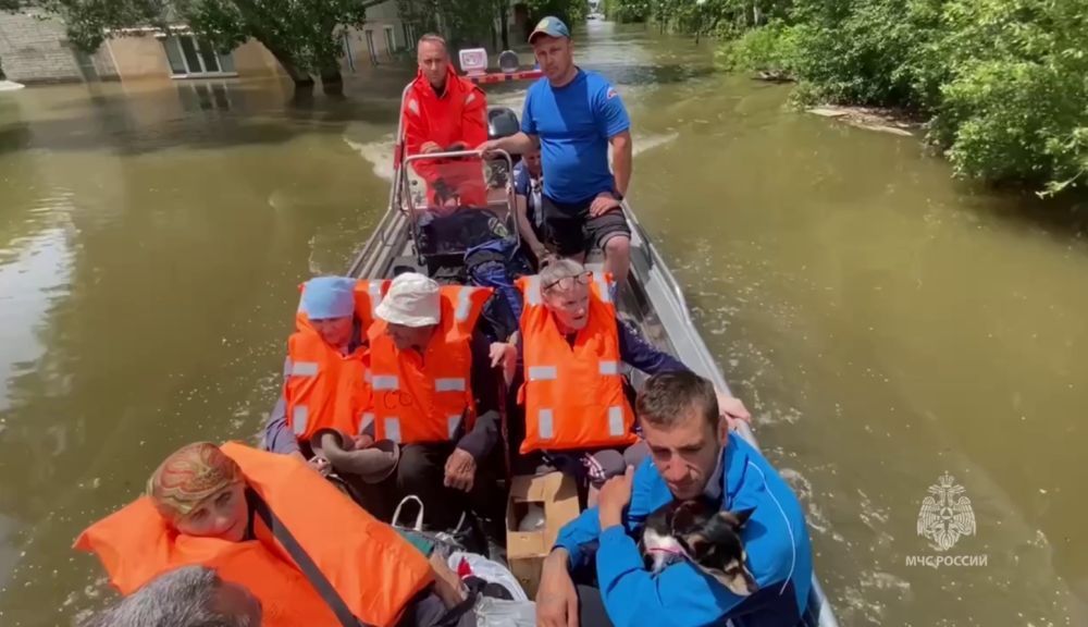 Более 60 пунктов временного размещения организовали для пострадавших от подтоплений в Херсонской области