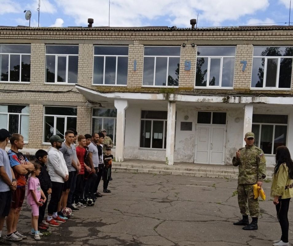 12 ���� � �. ������� ������ �����������, ����������� ��� ������