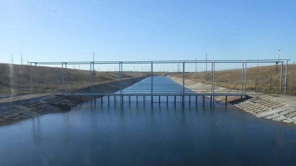 Роспотребнадзор: вода в море и Северо-Крымском канале соответствует нормам