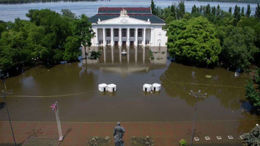 Обстановку в Херсонской области после разрушения ГЭС признали ЧС федерального характера