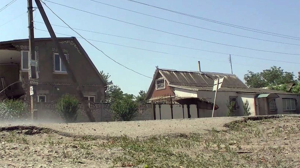 ����� 300 ������� ���������� ������� ��������� � ���� ����