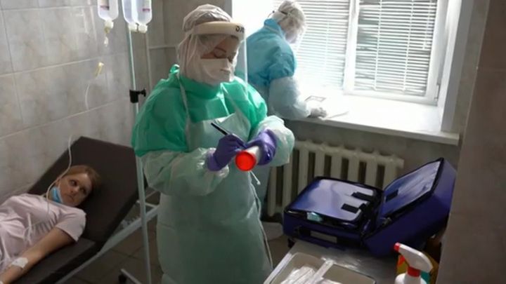 ������, ����������� � �� ������: "�����" �������� ����� � ����