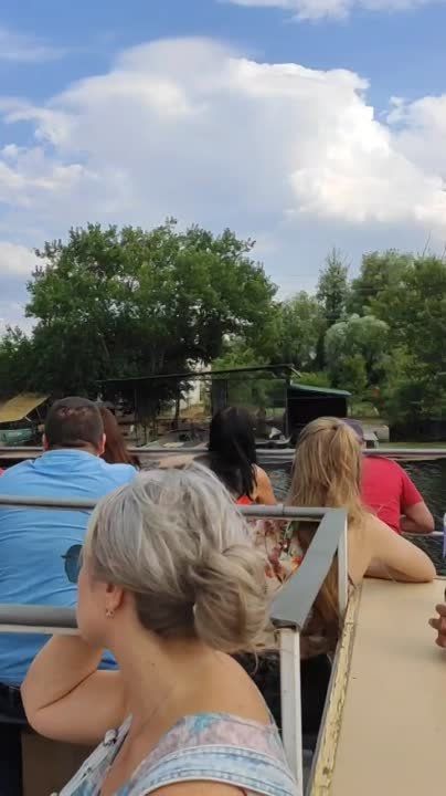 � �m��� � �u��u �u ����u���� ..