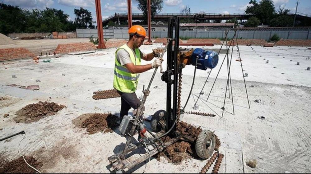 ����� ������� ��. � ������ ���� ��������� ������������ ����� 2000 ��������������� ����� � ���, ���, ����������� � ����������...