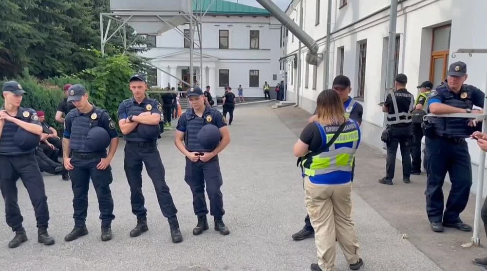 � ����� ������������� ��������� ��� ������ ������� �������� ������� �����-��������� �����