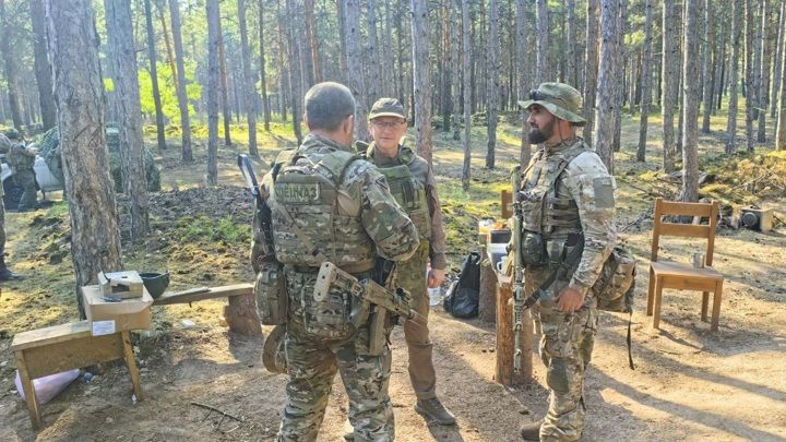 Кириенко посетил передовую и ЗАЭС