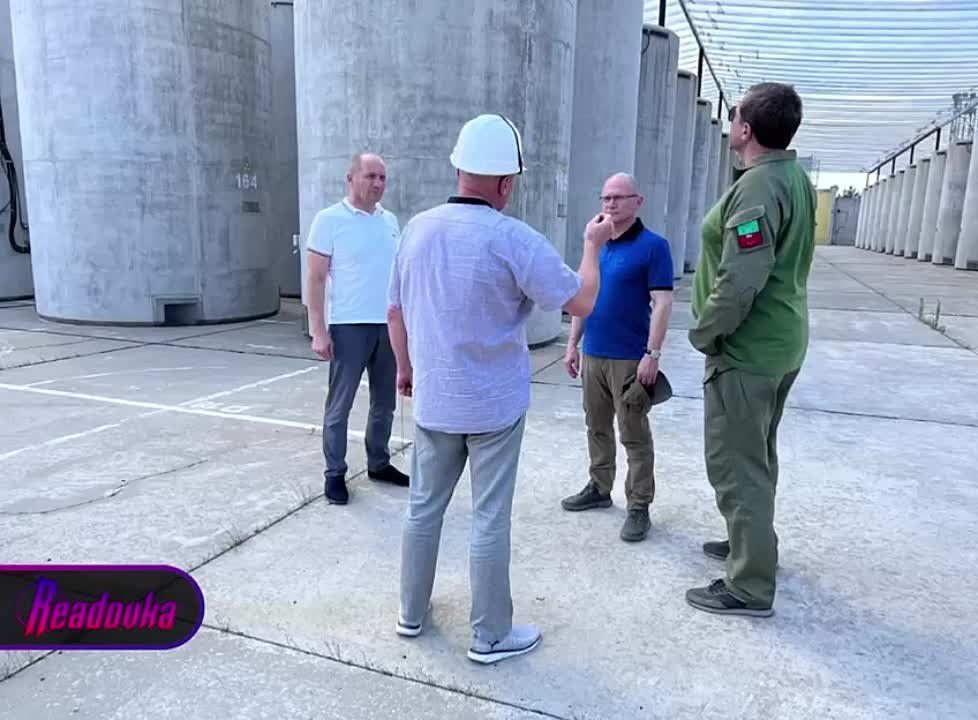 Первый замруководителя Администрации Президента РФ Сергей Кириенко лично убедился в стабильной работе Запорожской АЭС — также он посетил важнейшие объекты социальной инфраструктуры Энергодара