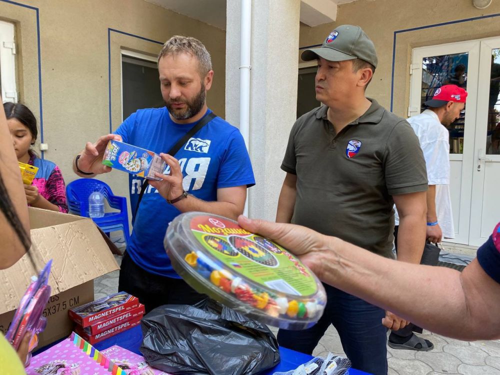 «Единая Россия» продолжает помогать населению Херсонской области