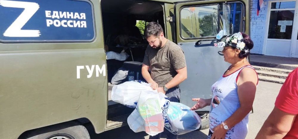 Участники гуманитарной миссии «Единой России» доставили помощь жителям Каховского и Скадовского округов и бойцам батальона В.Маргелова