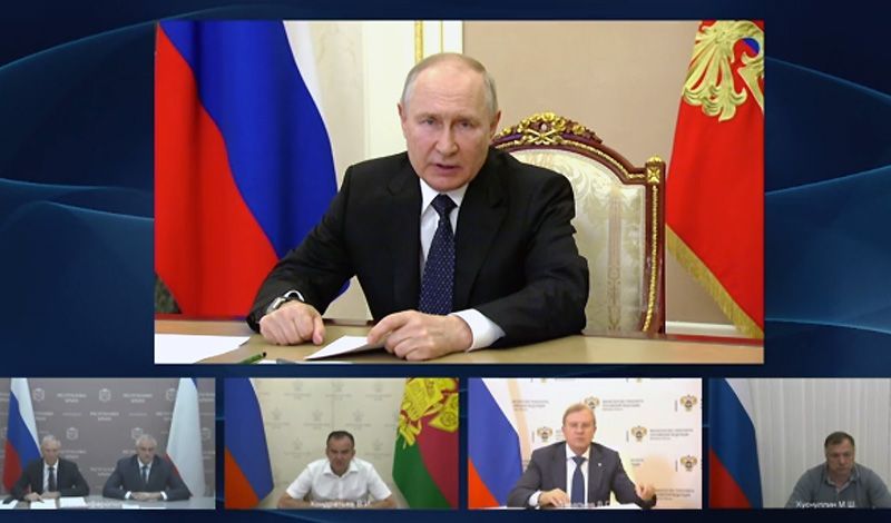 Путин поручил ФСБ, СК РФ детально разобраться в случившемся на Крымском мосту.