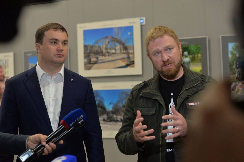 В Омске открылась фотовыставка Александра Малькевича «Освобожденные территории. Война и мир глазами очевидца»
