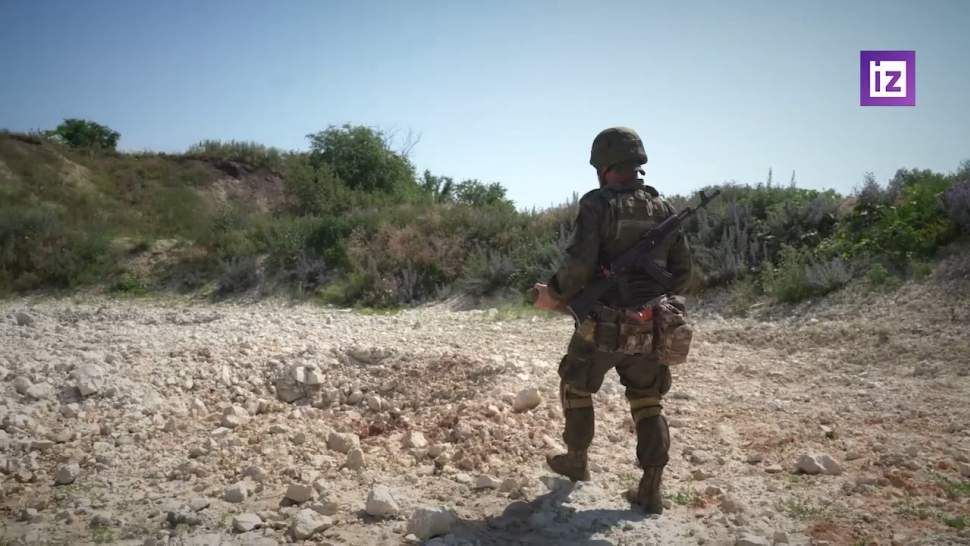 Пиротехники МЧС очистили от боеприпасов более 890 га в новых регионах РФ