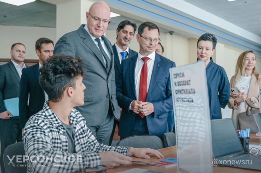 Абитуриенты с 2024 года смогут подать документы в вузы в электронном виде только через суперсервис