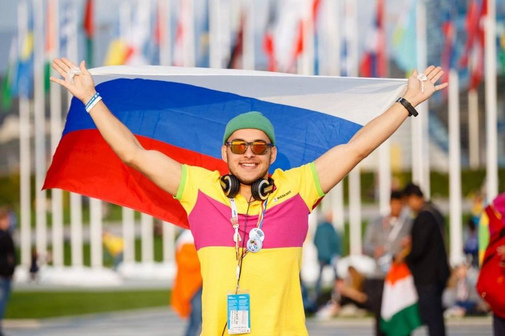 Более 10 тысяч заявок подано для участия в волонтёрской программе ВФМ-2024