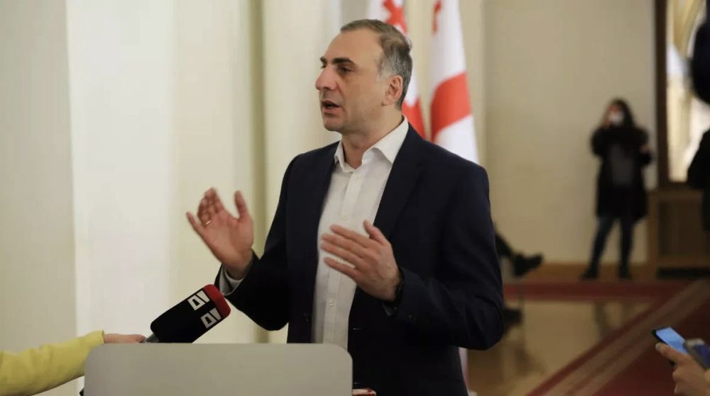 ��������������� ������� ����� ������� � �������� �������� �������