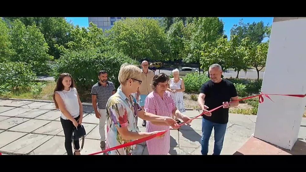 В Новой Каховке открылась библиотека — литература в ней представлена на русском и украинском языках