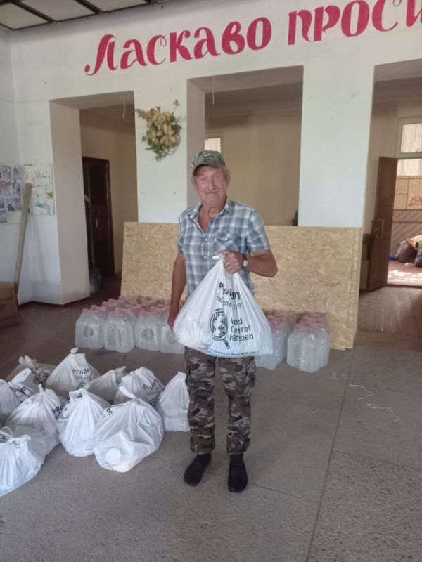 � �� ��� ������.... ������� �. �������� ��������� ��, ��� ���������� World Central Kichen � ������������� ����������� �� ��������, ������ 173 ����������� � 157 ���������� �������