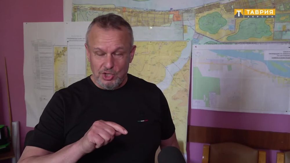 Люди с правого берега истекают желчью и пишут гадости жителям Херсонской области, сообщил глава Новокаховского городского округа Владимир Леонтьев