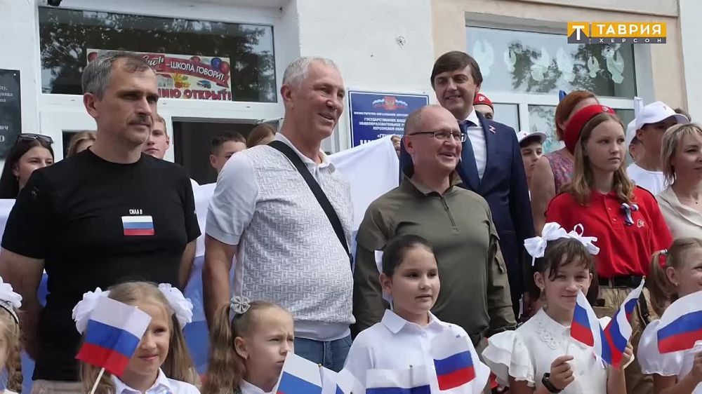 Владимир Сальдо: Сегодня в Геническе прошло знаковое для сферы просвещения событие — августовский педагогический совет работников образовательных организаций Херсонской области