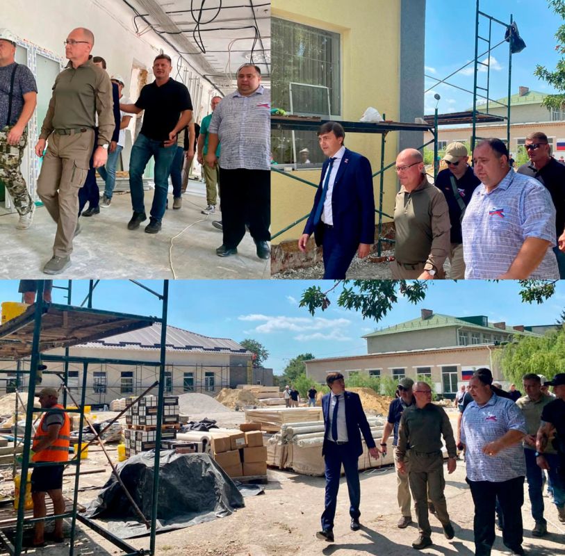Сергей Кириенко проинспектировал готовность школ нашего региона к учебному году — в частности, он проверил ход ремонтных работ в Генической школе №4