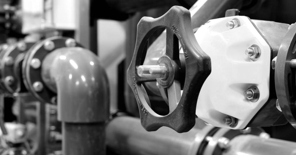 Хуснуллин: плотину Каховской ГЭС нужно восстановить