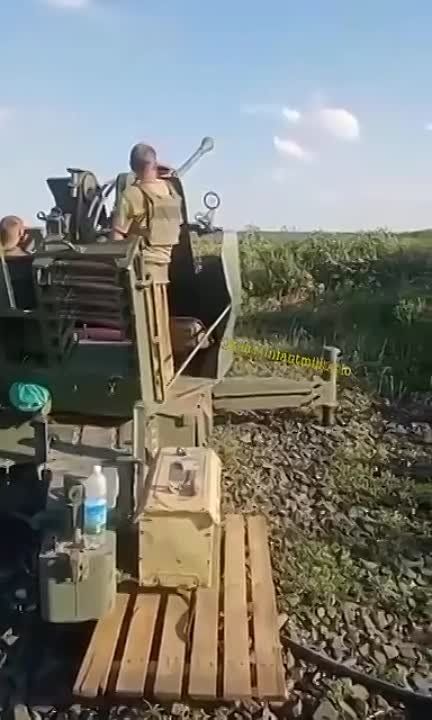 ���� �� ���������� � ��� ������ �������� 40-�� �������������� ����� Bofors L70 � ���������� ��������