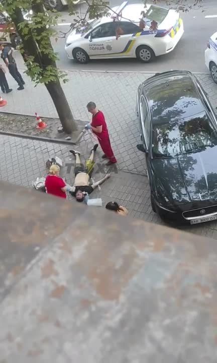 ������� ������ ����� � �������� �� ��������� ������, � ���������� ������� ����� �������