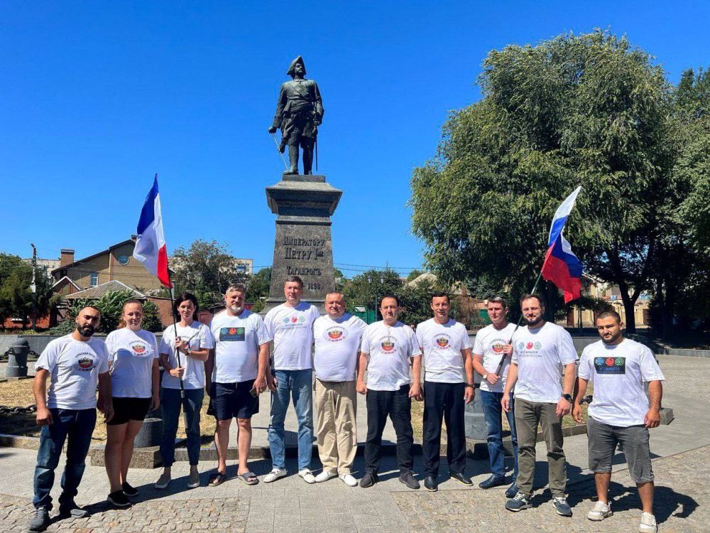 В России стартовал автопробег "Азовский путь"