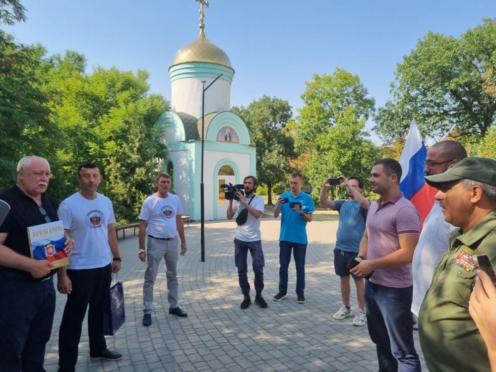 Участники автопробега «Азовский путь» посетили Геническ