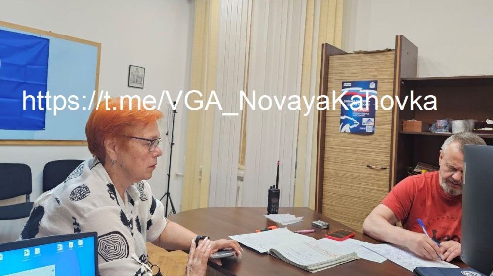 Глава администрации Новокаховской городской ВГА Владимир Леонтьев провел прием граждан