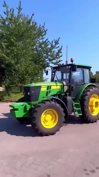 � �� ��� ������.... ������� ���������� �������� ����������� ��������������: 8 ����� ��������� John Deere � 10 ����������� ��������� John Deere � New Holland
