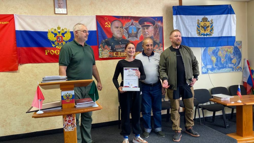 ��������� ���������: ��� ��� ���� ������� ����, 8 ��������, � ���� ������������� ������������ �����������, � ���������� ������� ������ ����������� ����������� ������� � ������� ������� �������� �Z� �������