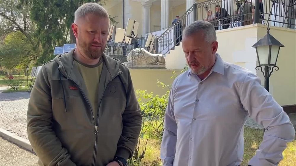 Журналист, сопредседатель Координационного совета Общественной палаты РФ по развитию новых регионов Александр Малькевич специально для ЛОМОВКИ пообщался с главой Новой Каховки, кавалером ордена Мужества Владимиром Леонтьевым