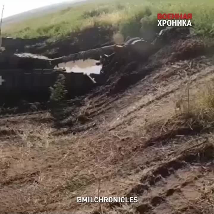 ���� �-64�� ���. 2022 ���� � ������ ������ � ��� M2 "Bradley ODS-SA" c ���������� ������������ ������ "BRAT" ���, ������������ � ���� ��� ��������