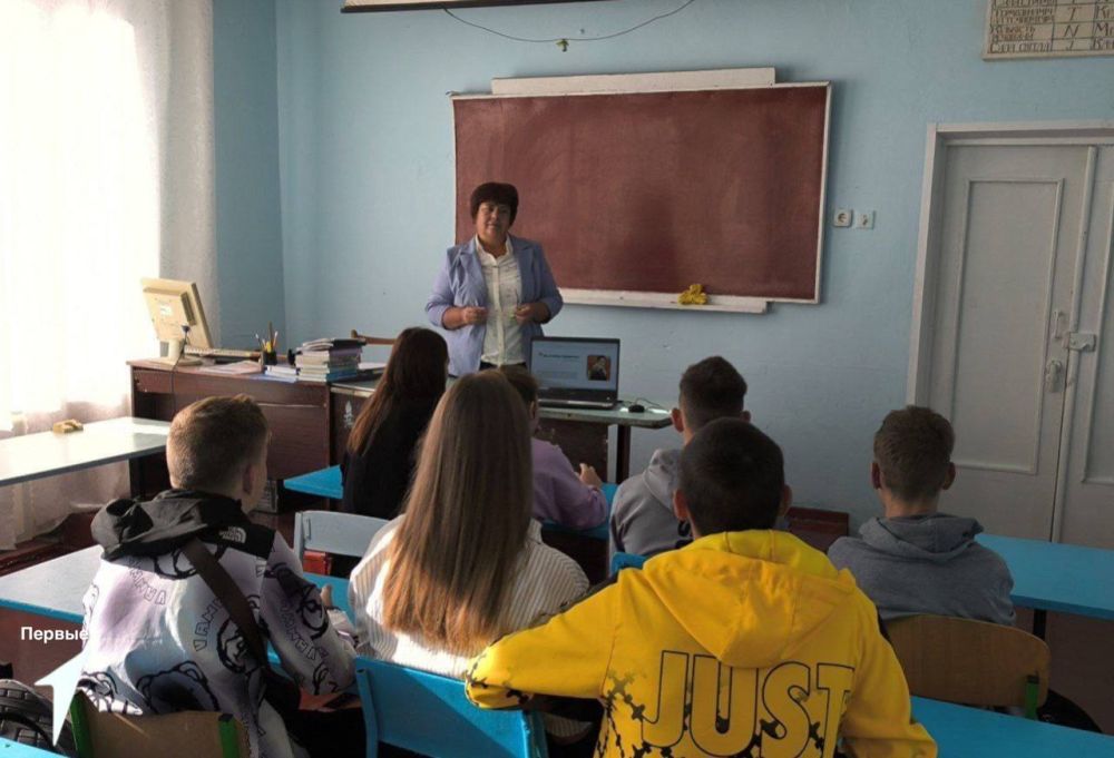 ������ �� ����������� ����� ������� ������������� �����������, ����������� 100-����� �� ��� �������� ��� ���������������