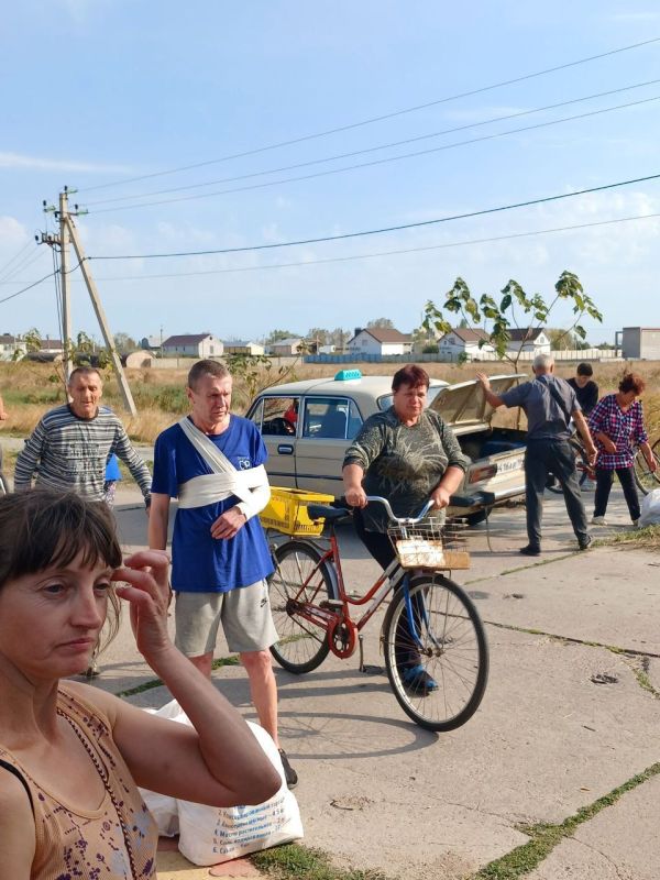 В Лазурное был доставлен гуманитарный груз от "Центра развития Донбасса"