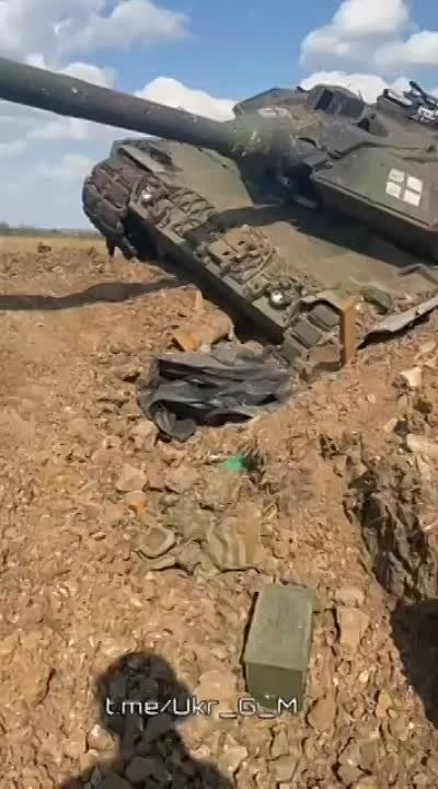 ����� � ������� ��� � �������� (����������� �����������) �� ������� ����� ������� ������, ���������� �� ����� � ��������� Leopard 2A6