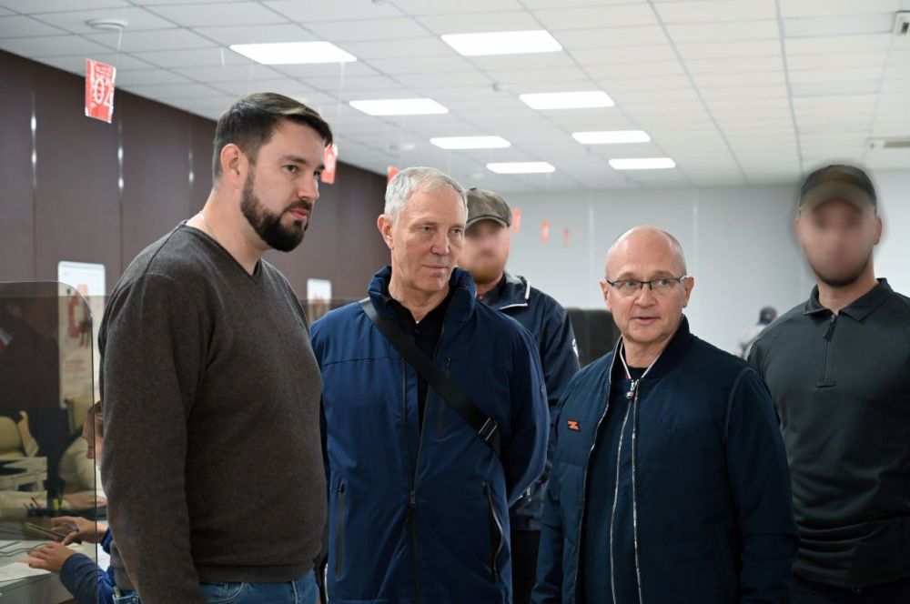 Первый заместитель руководителя Администрации Президента РФ Сергей Кириенко посетил Геническ