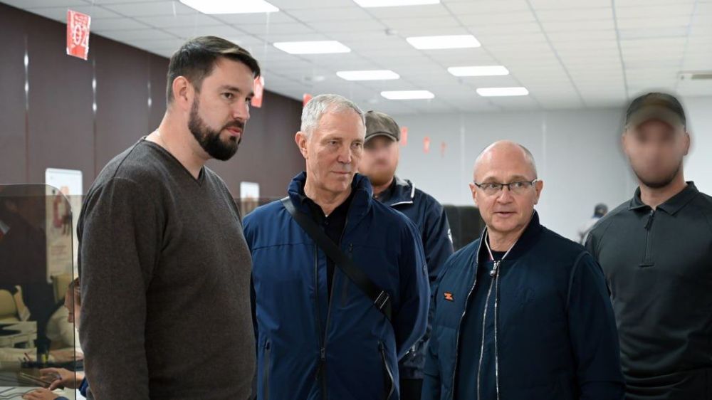 Кириенко посетил Геническ с рабочим визитом