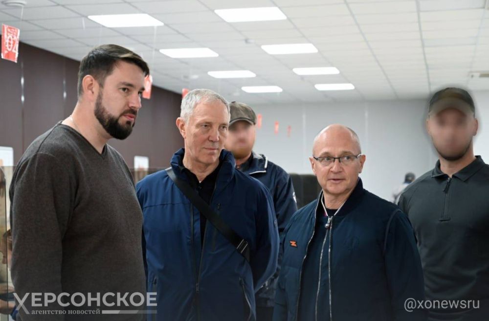 Сергей Кириенко посетил социальные объекты в Геническе