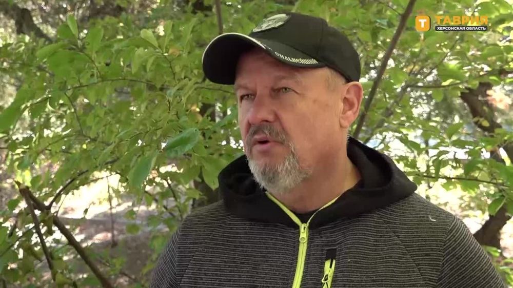 Минимум 7 ракет выпустили ВСУ во время вчерашнего обстрела Новой Каховки, сообщил Владимир Леонтьев