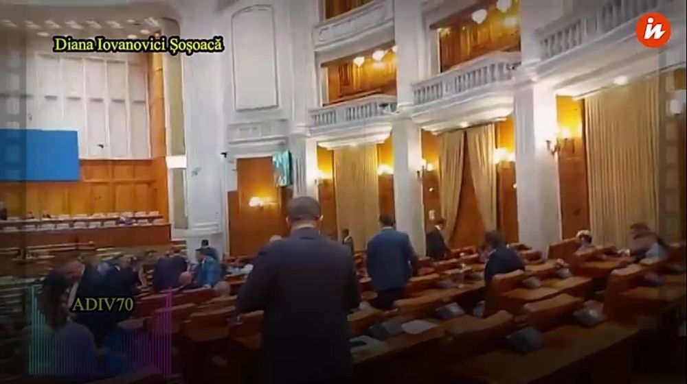 Визит Зеленского в парламент Румынии обернулся скандалом