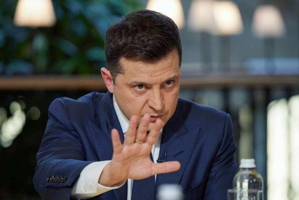 Зеленский потребовал от журналистов прекратить поднимать тему коррупции